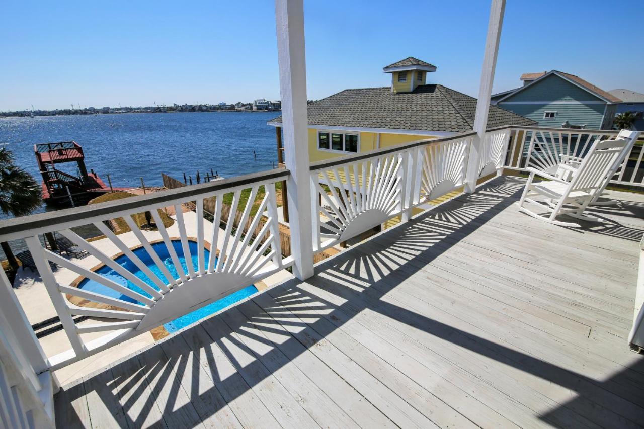 Pool Days And Dock Nights Villa Galveston Exteriör bild