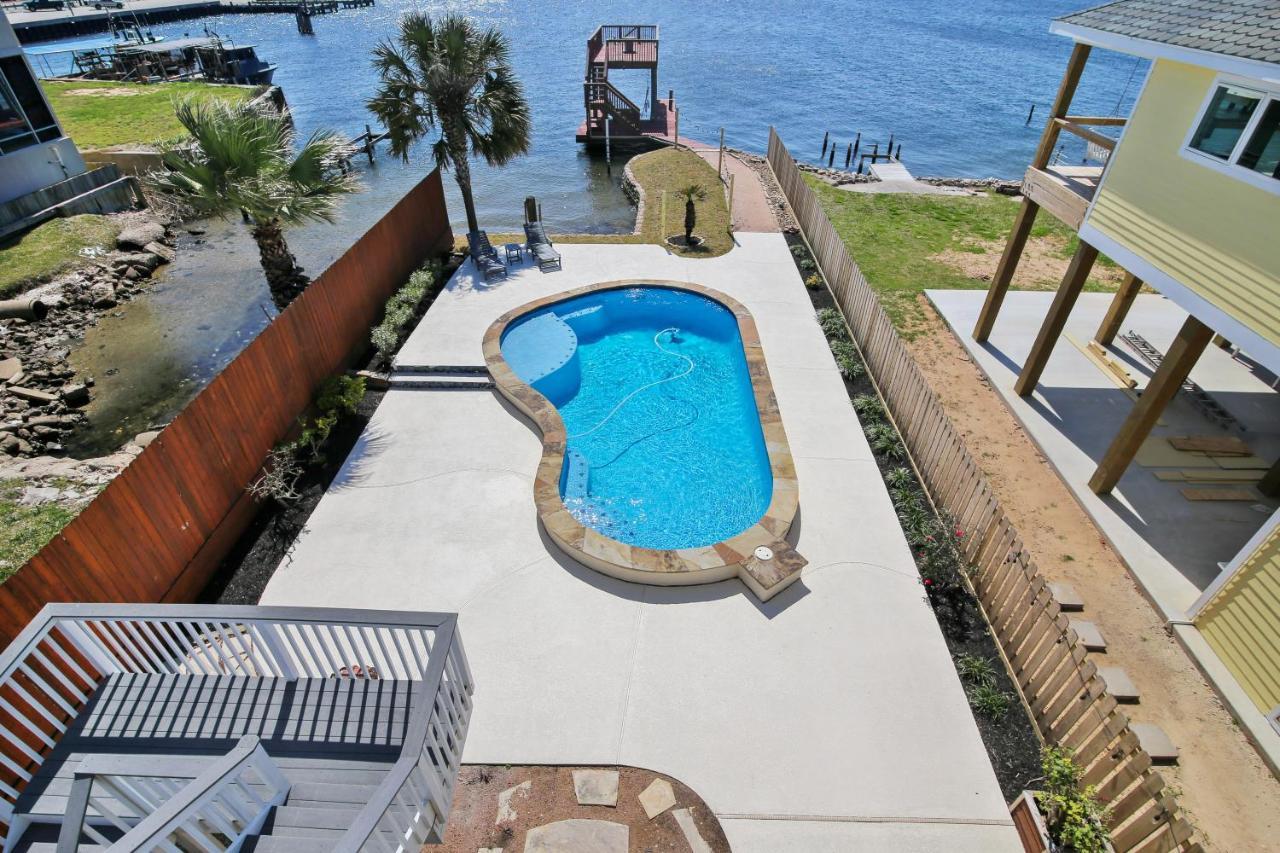 Pool Days And Dock Nights Villa Galveston Exteriör bild