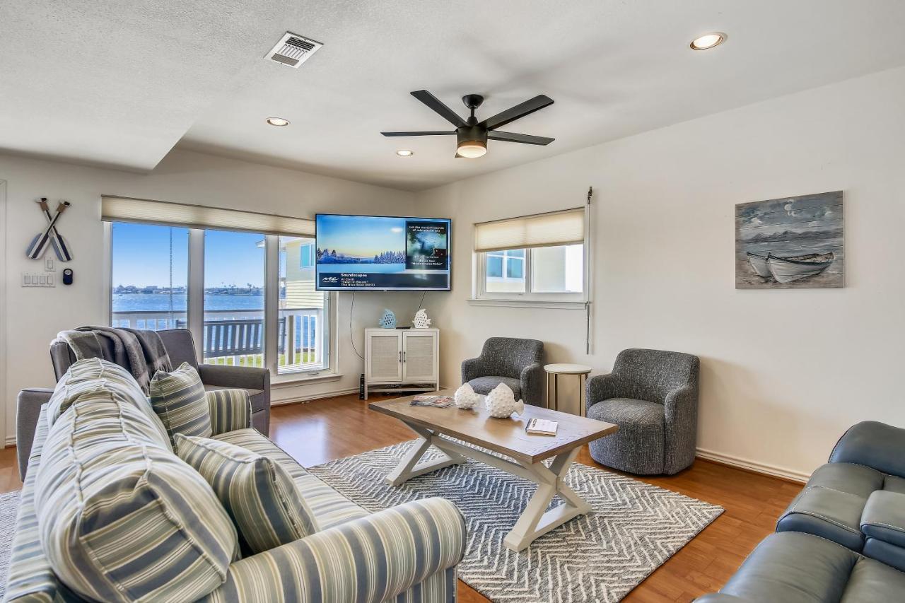 Pool Days And Dock Nights Villa Galveston Exteriör bild