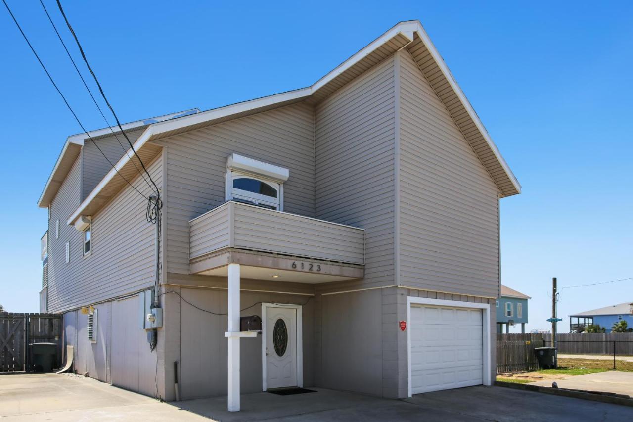 Pool Days And Dock Nights Villa Galveston Exteriör bild